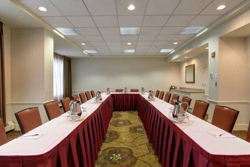 Hilton Garden Inn Calgary Airport Zewnętrze zdjęcie