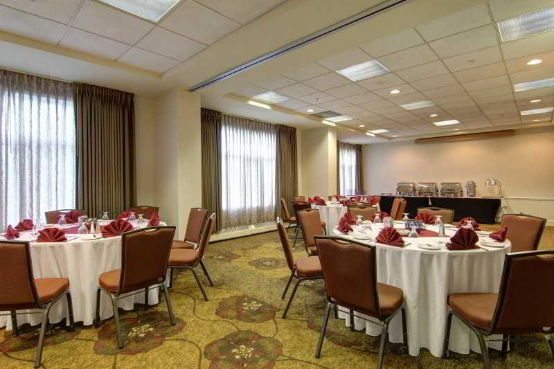 Hilton Garden Inn Calgary Airport Zewnętrze zdjęcie