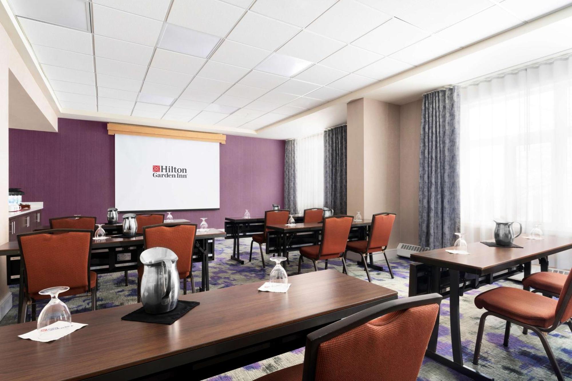 Hilton Garden Inn Calgary Airport Zewnętrze zdjęcie